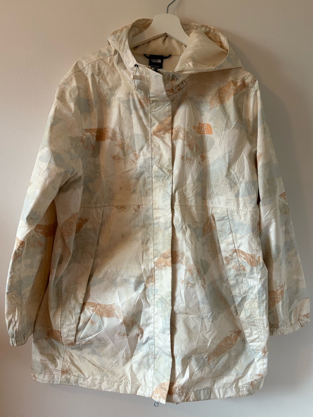The North Face Women's 2X Printed Antora Parka Apricot Ice Canyon Camo Print